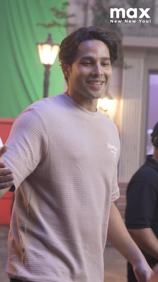 Do Deewane Seher Mein the song is OUT and we are living in it rent free