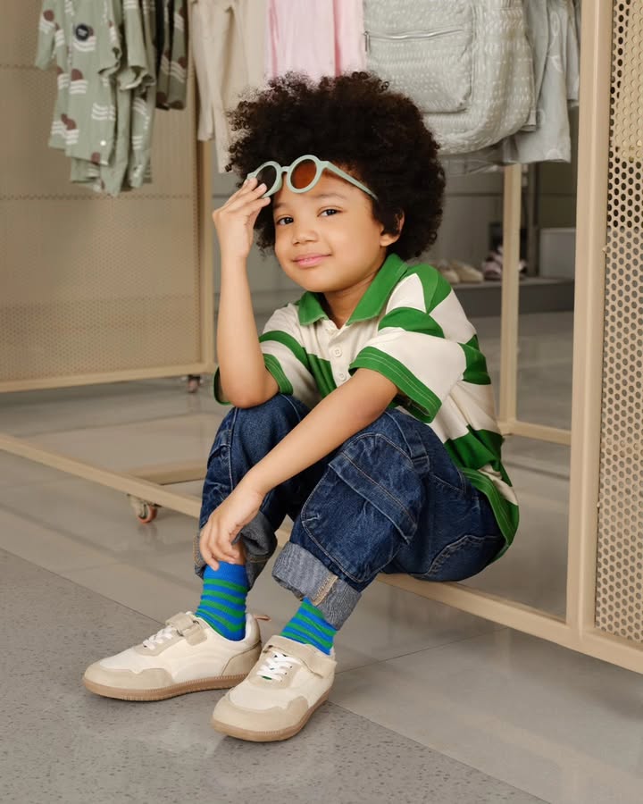 They re 4 feet tall and can style a striped polo better than most of us combined