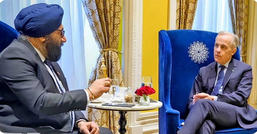 Mr A S Sahney, Chairman, IndianOil along with Director of Marketing, IndianOil and Director of Planning and Business Develop...