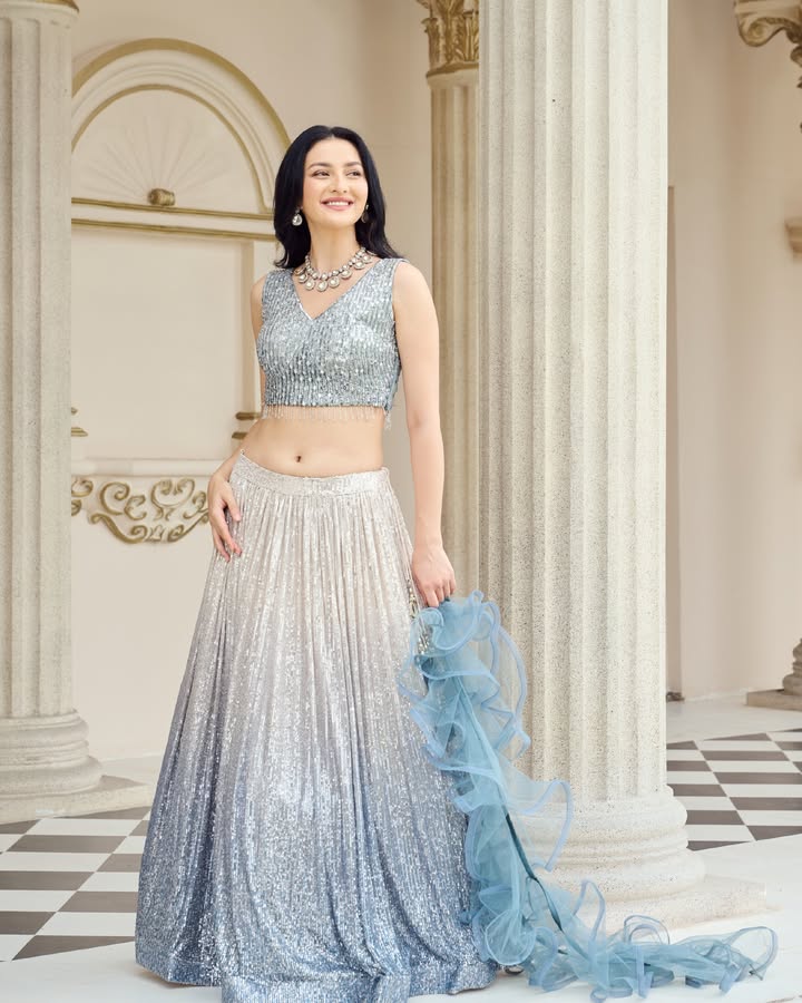 Step into a world where tradition meets daring elegance and every hue makes a statement. For those who wear cofidence as an armour, mebaz brings you a collection that suits your bold choices Step into a world where tradition meets daring elegance and every hue makes a statement