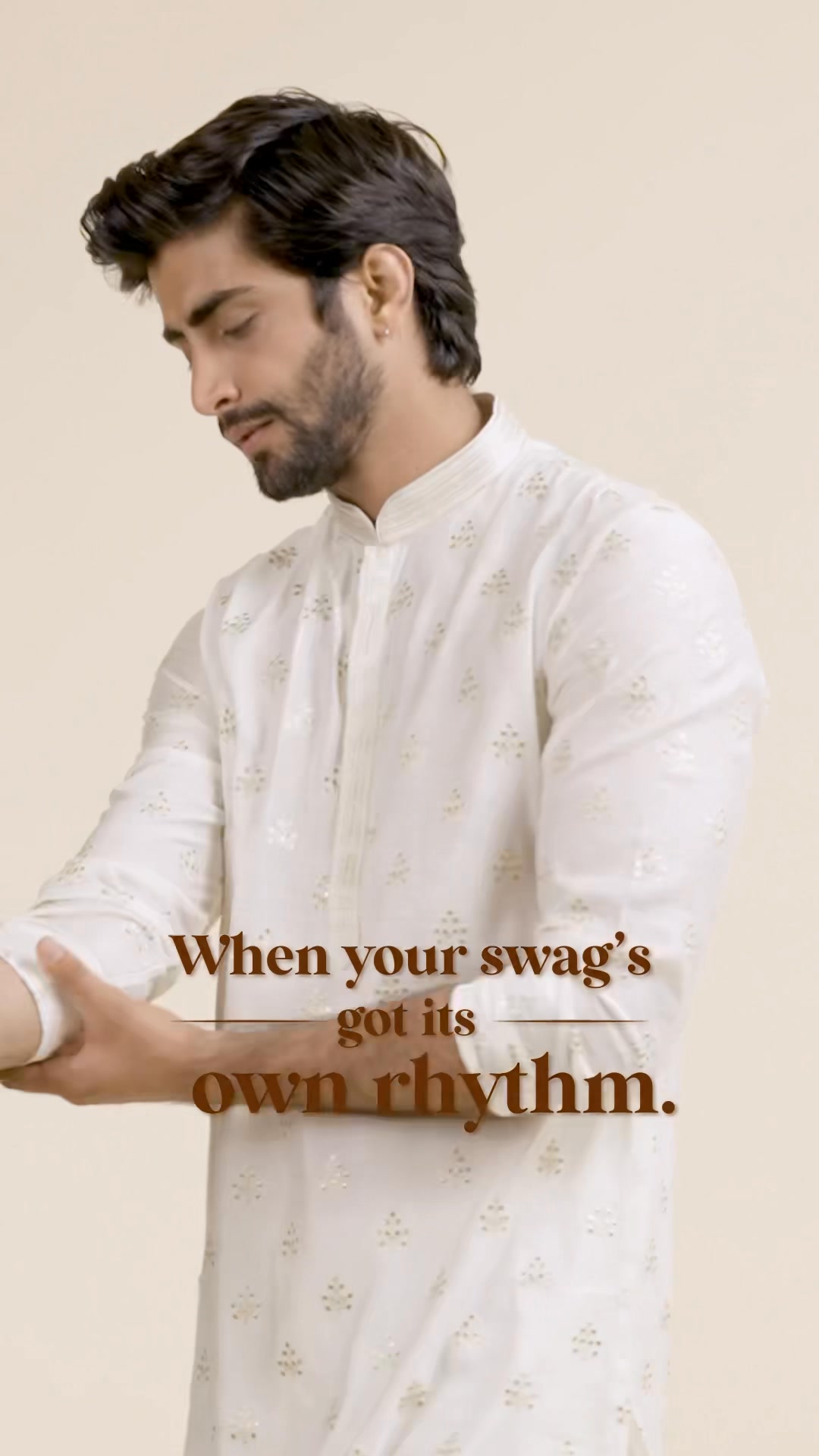 Warm White Elegance. Superior fabric, filmy fit, aur woh subtle swag jo sabko yaad rahega