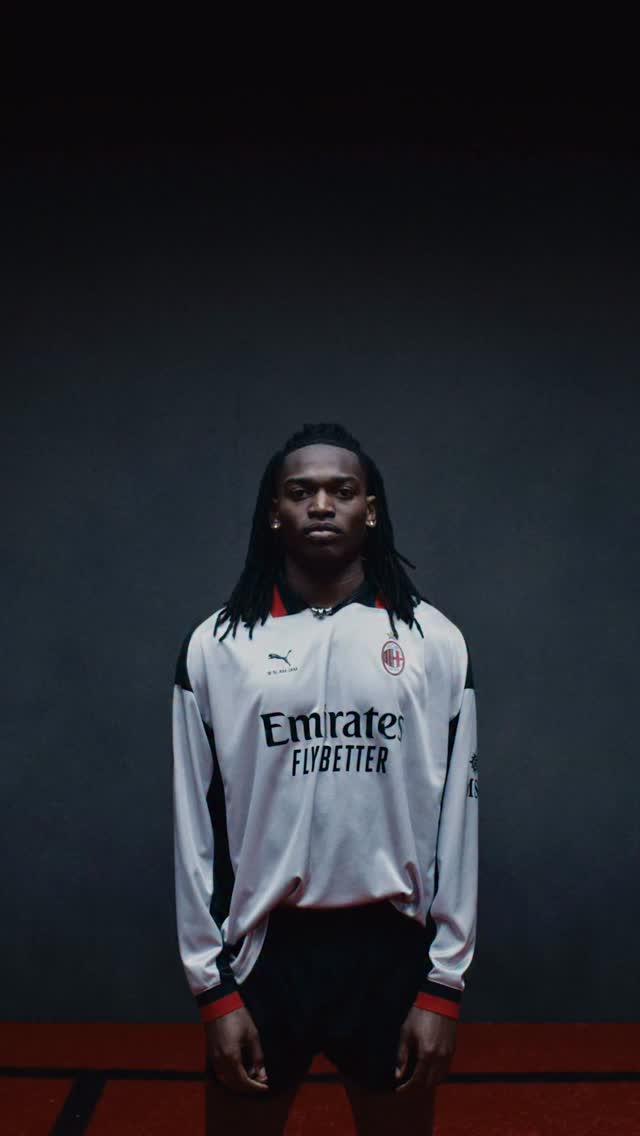 Benvenuti allinferno Turn up the heat with the pumafootball x acmilan x slamjam collection. Out now.