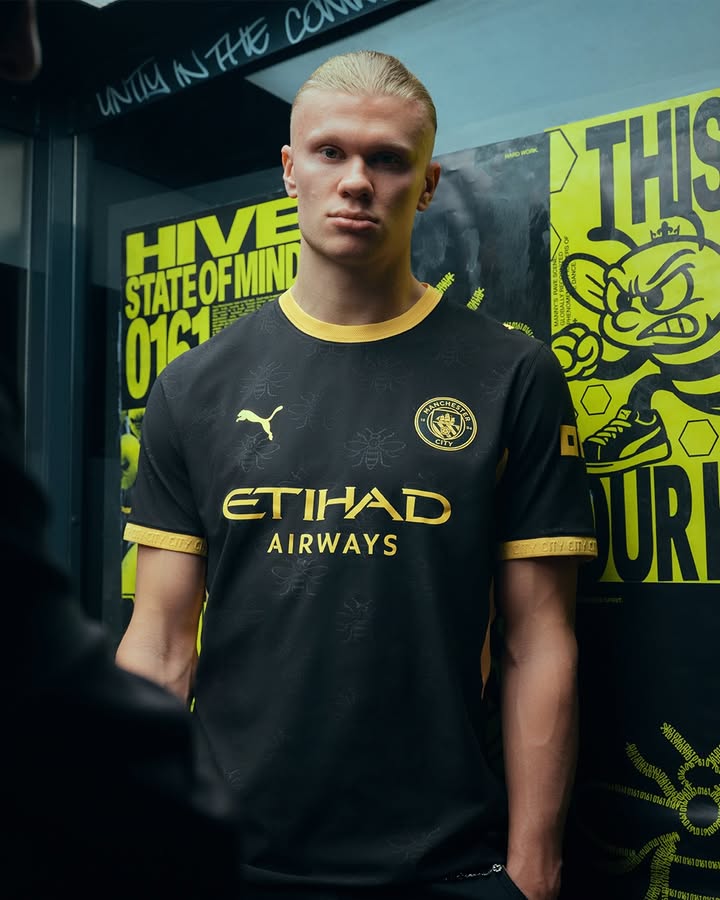 The buzz of the City The 26 27 Man City Away Kit channels the charge of the away end and the symbol of the stre...