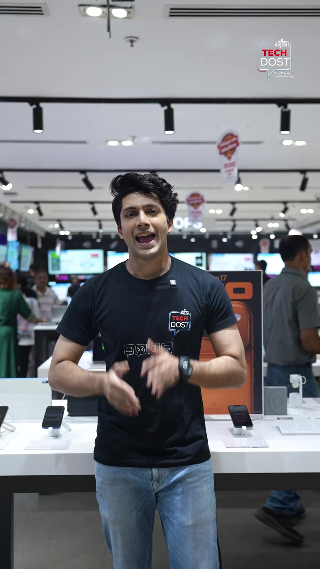 The wait is finally over Apple Watch Series 11, Watch Ultra 3, Watch SE 3, and AirPods Pro 3 have arrived at Reliance Digit...