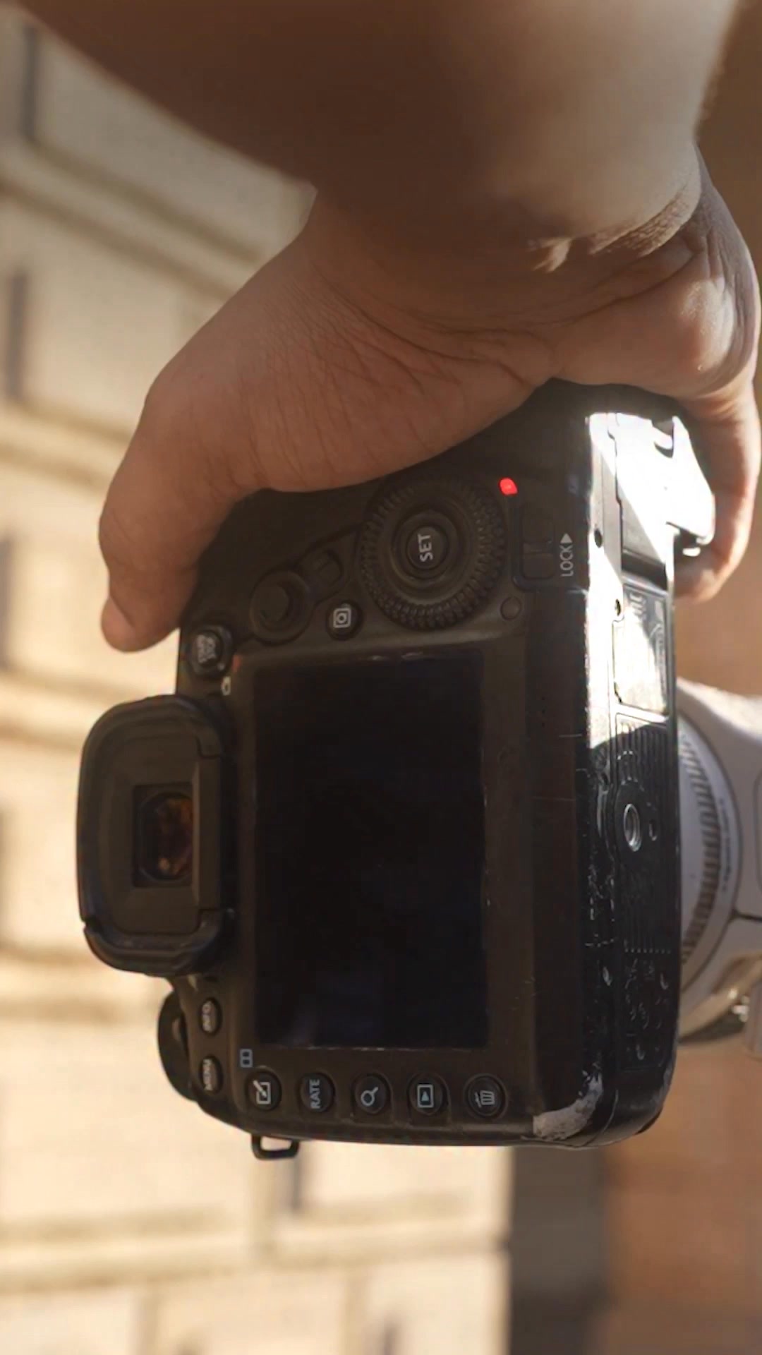 From shaky handheld tracking to cinematic masterpieces, the vivo X300 Ultra dominates with gimbal like stabilisation and the...