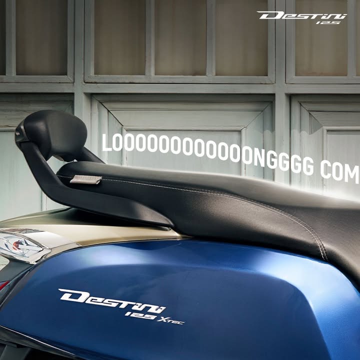 A seat so long, it takes comfort to new lengths. NewDestini125 HeroKaScooter ScooterKaHero HeroMotoCorp