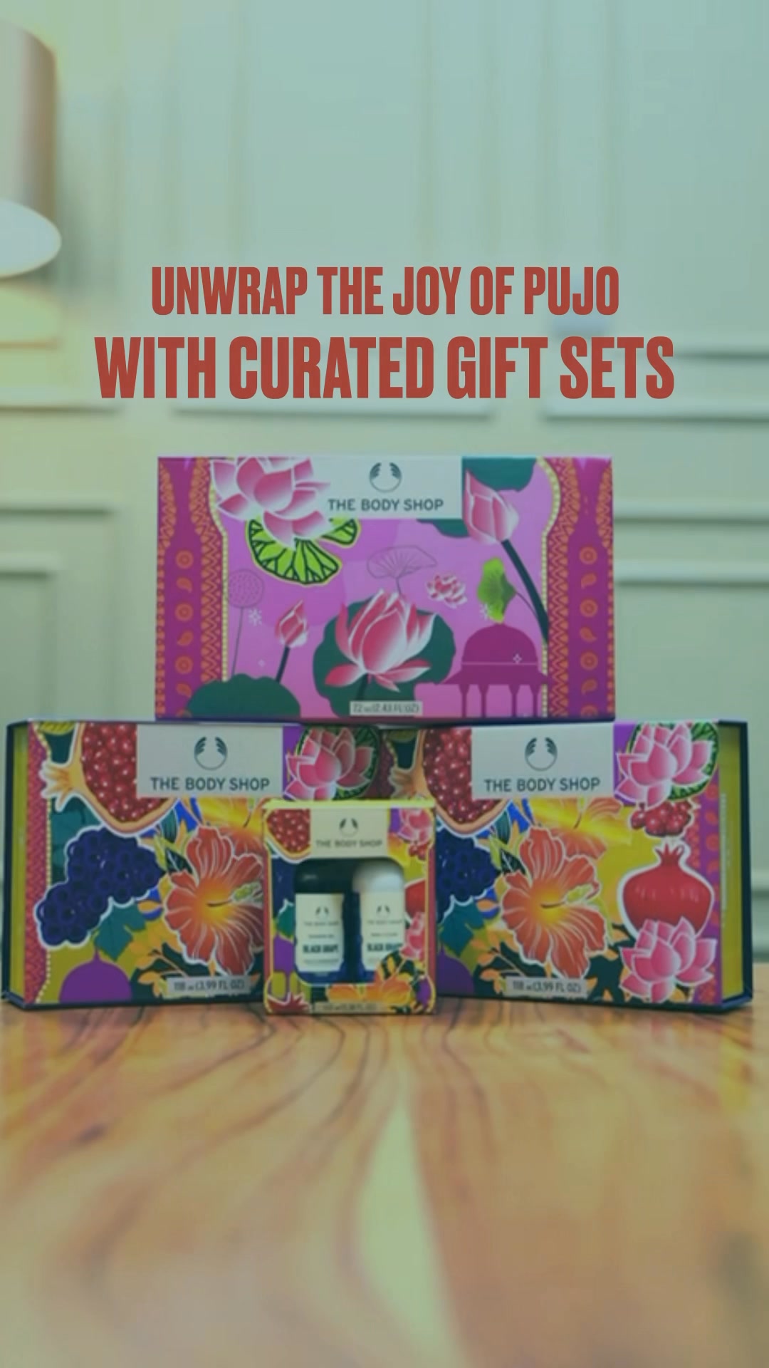 This Pujo, follow the trail of care and celebration and unwrap the joy with our beautifully curated gift sets