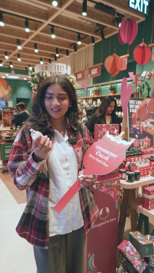 The Christmas spirit truly came alive at our store in Inorbit Mall, Cyberabad From exploring our Limited Edition rang...