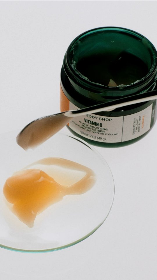 Give your skin its daily glow boost with our Vitamin C Moisturiser, enriched with Camu Camu berries