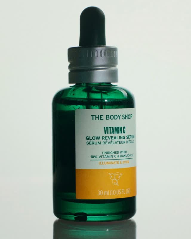 Dull skin Not on our watch. Glow brighter every day with our Vitamin C Glow Revealing Serum