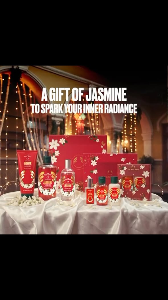 This festive season, share the timeless beauty of jasmine