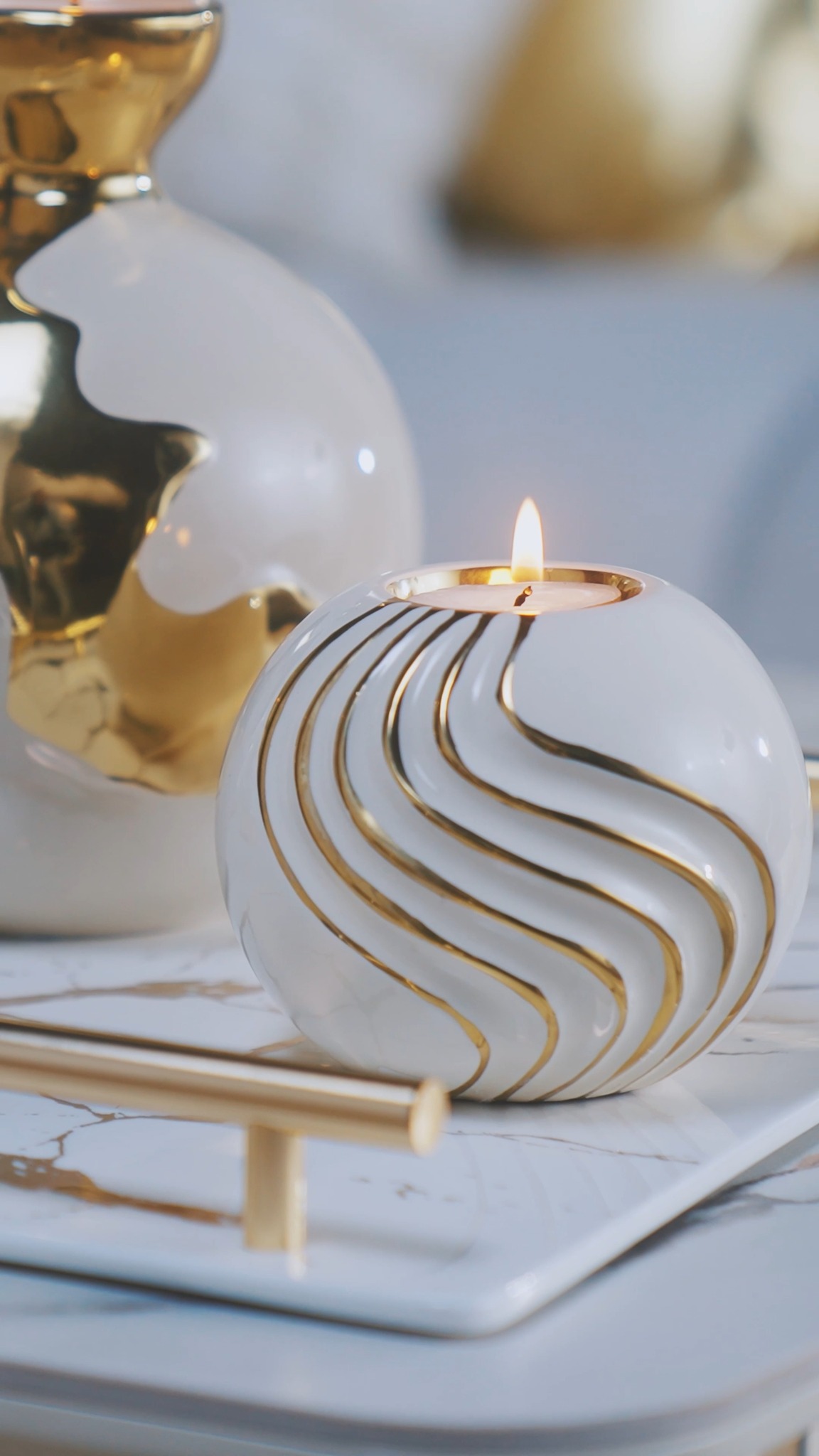 Gilded accents from Alchemy D cor to make your home sparkle Homecentre HomecentreIndia Decor Sparkle Festive