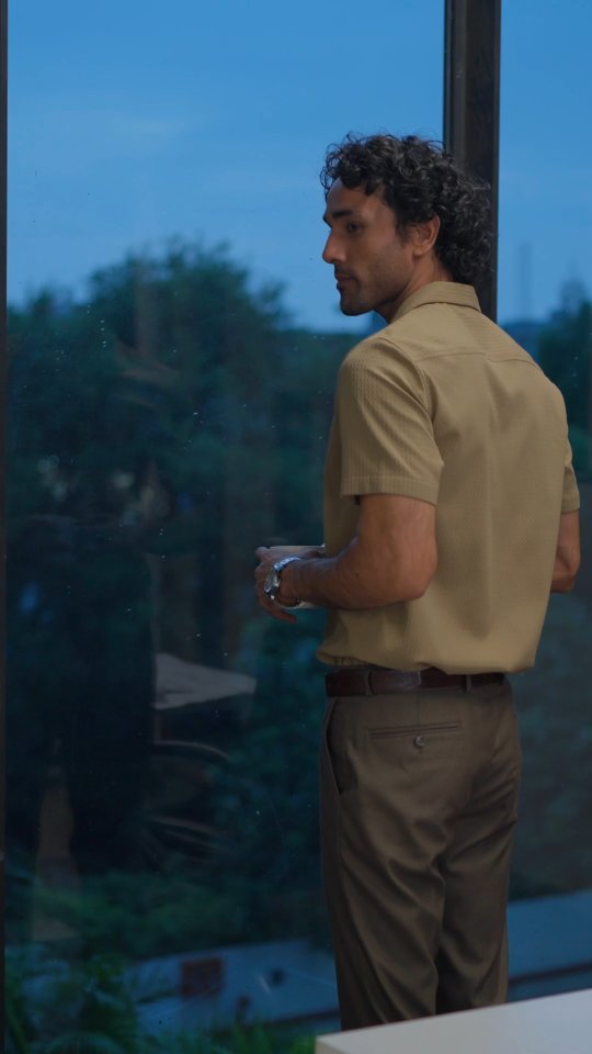 Fits that lead the way. Confidence for boardrooms, breakthroughs and beyond. blackberrys keeprising blackberrysMen