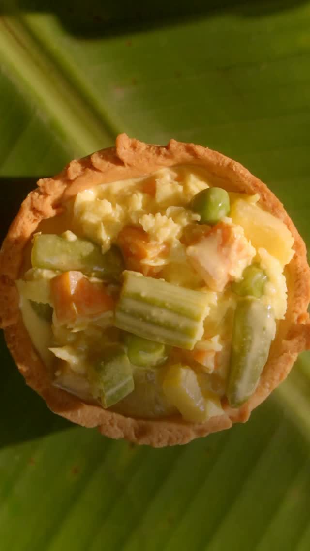 Your traditional Avial, now in a crisp, bite sized tart. This Onam, reimagine tradition with a modern twist