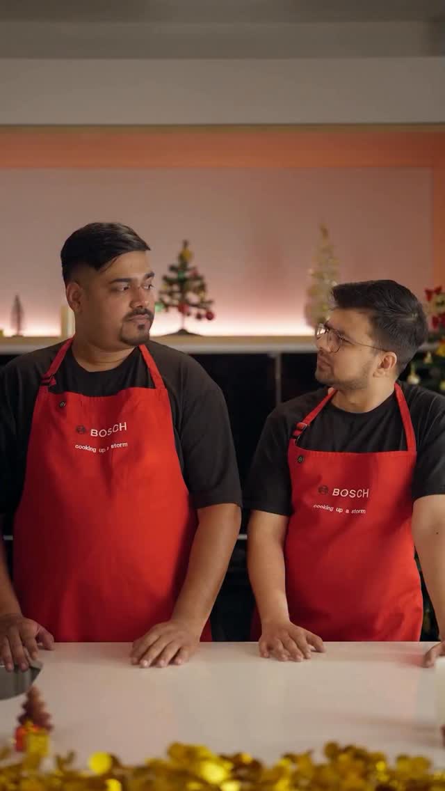 Nothing says Christmas quite like a Yule Log, and our chefs agree Presenting Episode 3 of Christmas Bites With Chefs ...