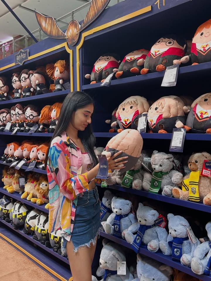  Blink and you might miss it and no, thats not a spell