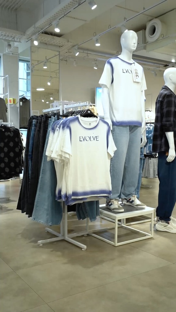 New year, same gorgeous energy. Shop floor diaries, from this week at EasyBuy, people 