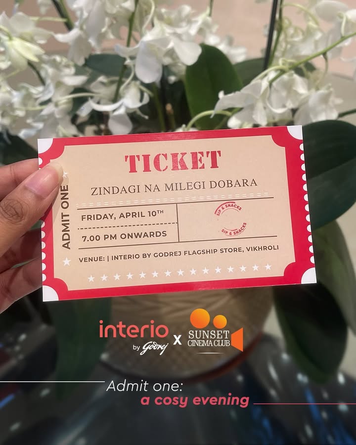 Some evenings dont need much, just the right film, a few familiar faces, and a space that brings it all together