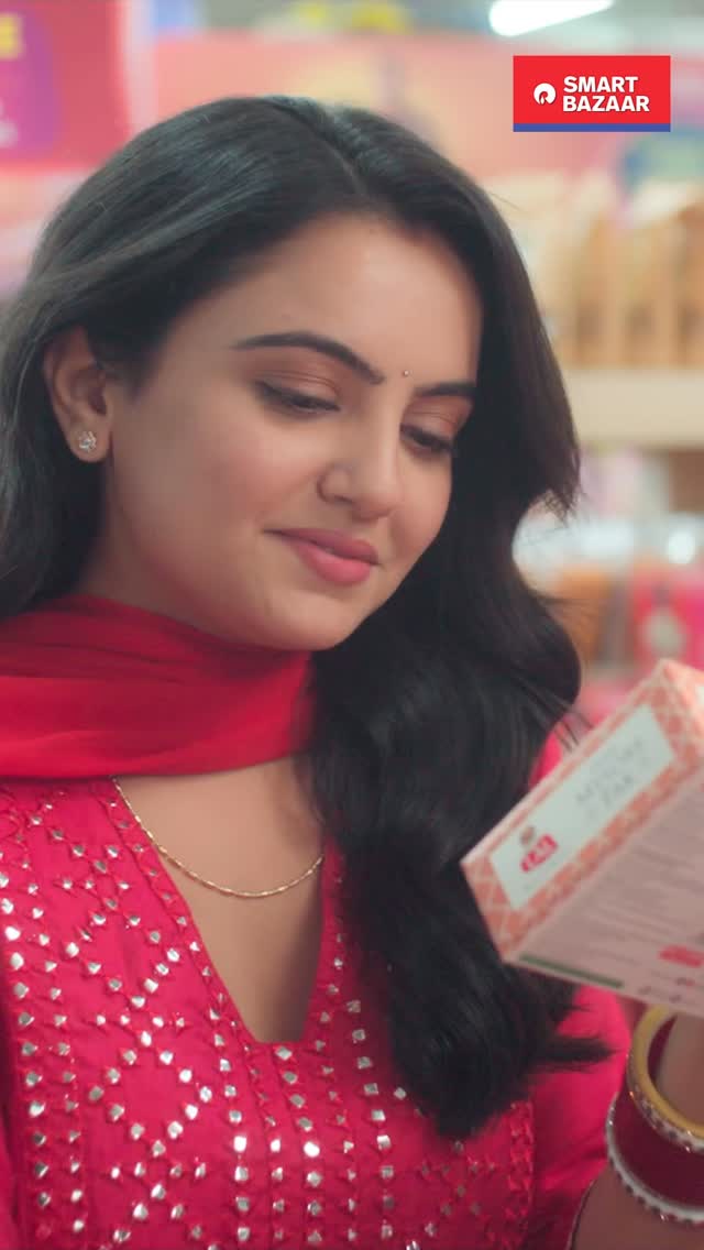 Is Diwali, ek dusre ko celebrate kar rahe hai SMART Bazaar ke SMART Parivaar. Tyohaar ki khushiyan hazaar, SMART Bazaar ke SMART Parivaar. smartbazaar smartbazaarkesmartparivaar diwali Is Diwali, ek dusre ko celebrate kar rahe hai SMART Bazaar ke SMART Parivaar