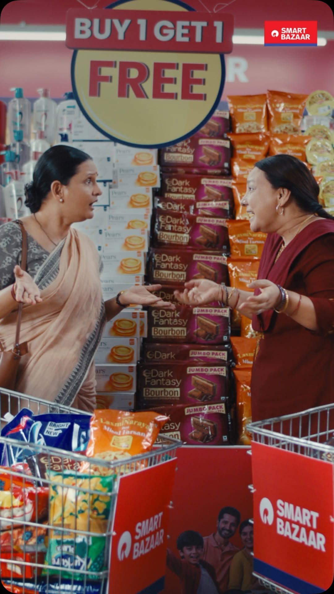 Ek ki shopping par doosri FREE 1500 items par Buy 1 Get 1 FREE ka offer Toh SMART Bazaar aao aur shopping karo double fay...