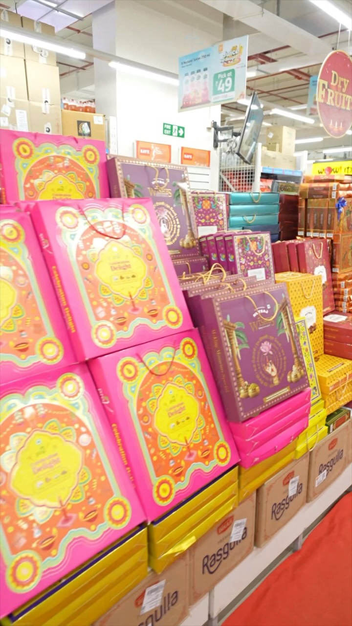 Ab milega gifting ka saara samaan saste se bhi saste daam mein only at SMART Bazaar Gifting Utsav