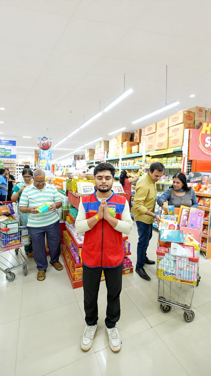 Iss Diwali, gifts bhi ho jaayein special aur savings bhi kamaal Apno ke liye perfect gifts chunein aur paayein exciting off...