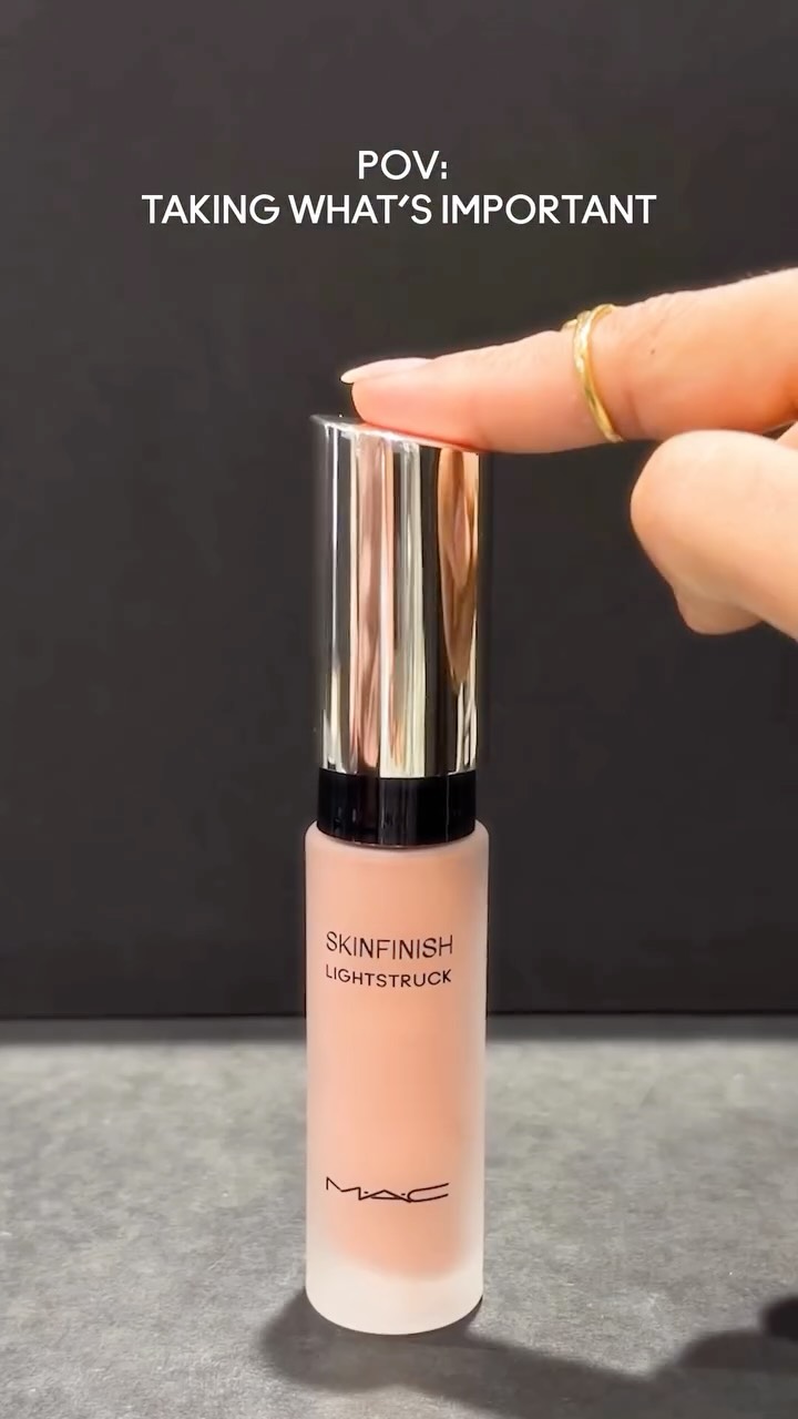 If closing the lid feels this satisfying imagine using the product MACCosmetics MACCosmeticsIndia Bes...