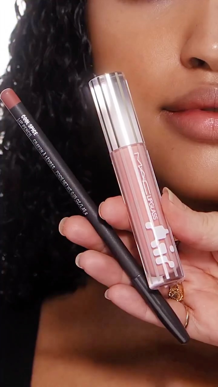Give your lips the glass skin treatment with this easy high shine lip combo M.A.C Lip Pencil in Cool Spice M.A