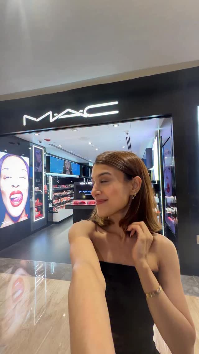 POV Youre on a red colour walk and of course it leads you to M.A