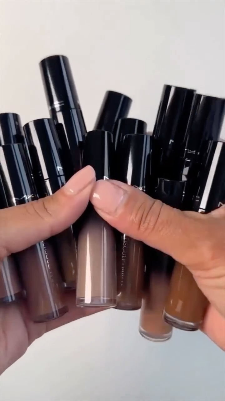 Discover all the 12 shades of our NEW Multisculpt Matte This liquid contour, for eyes and face, was designed to easi...