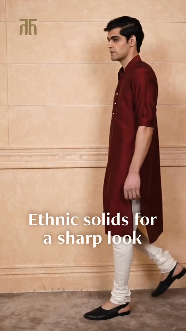Style isnt rushed, its revealed. The Tasva kurtas come alive in detail and movement, shaped by the quiet precision of craft
