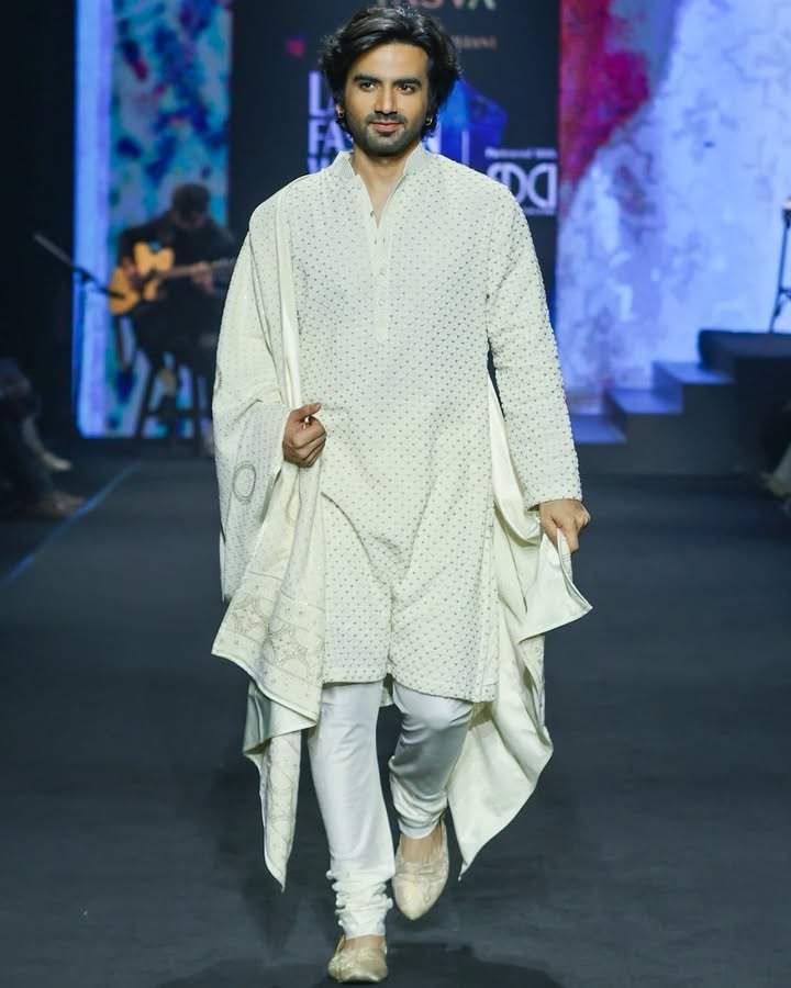 Forget the old school ramp walk, we brought the energy, the squad, and the clothes that make wedding shopping officially eas...