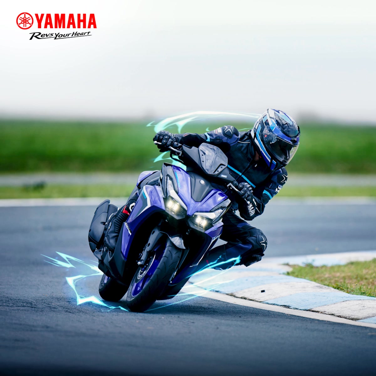 Flow through curves and feel the rush. The Aerox is built for sporty riders who thrive by chasing adrenaline