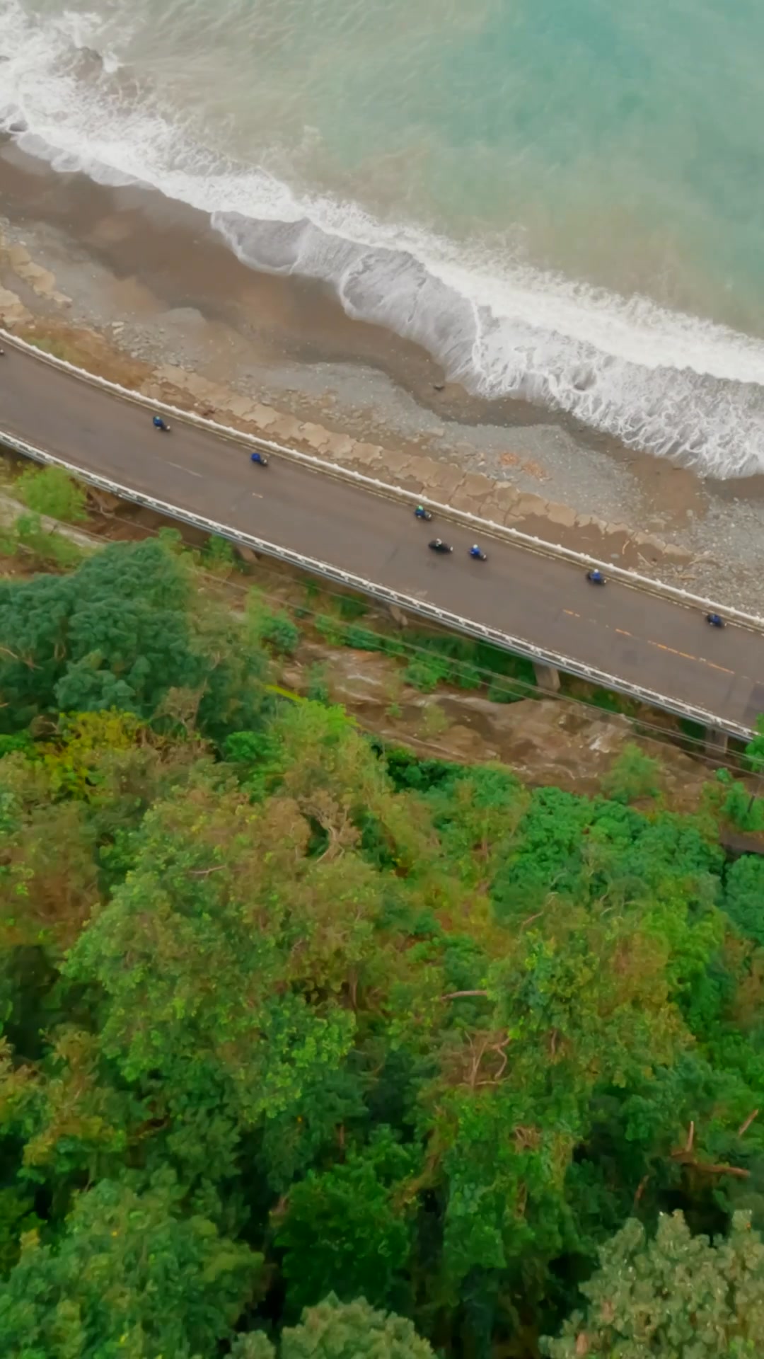 Scenic rides with a side of flavor