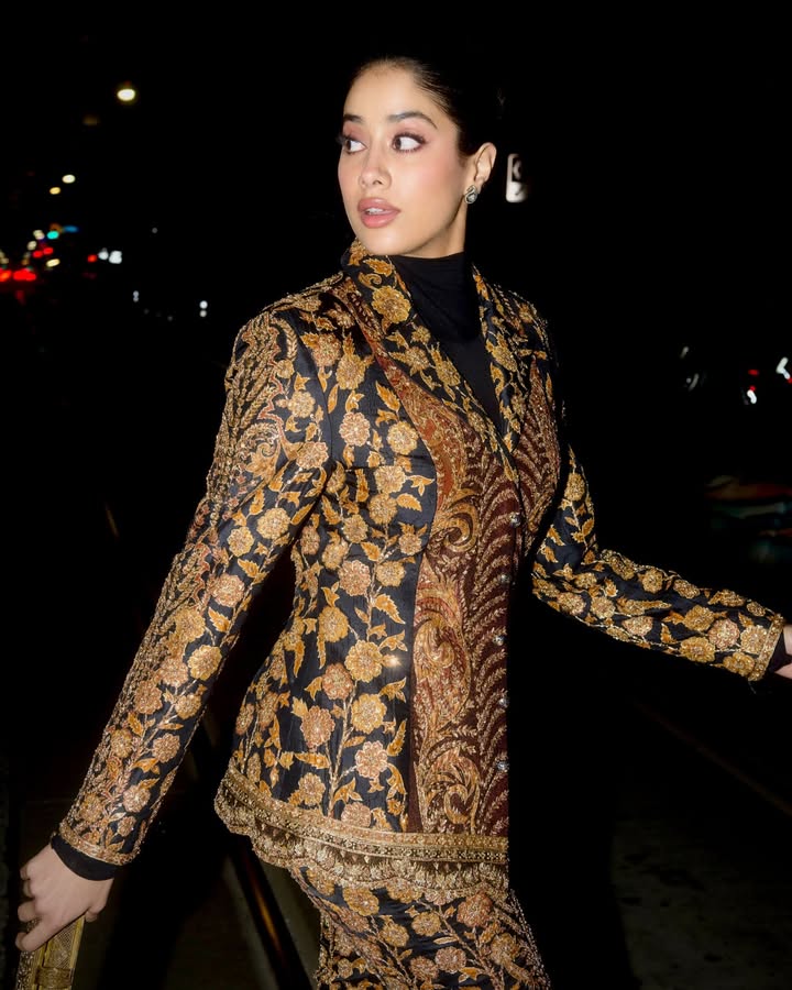  janhvikapoor sports a Ritu Kumar silhouette at the Toronto International Film Festival