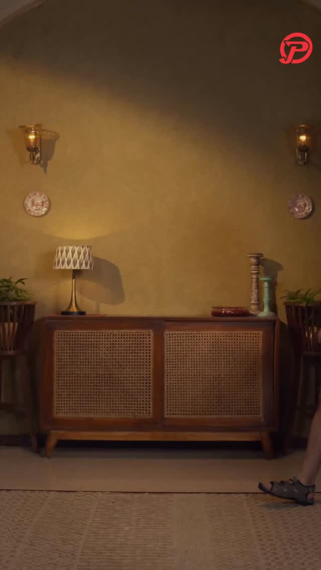 With a variety of designs and everyday ready comfort, Paragons mens sandals make it easy to find the pair that fits your sty...