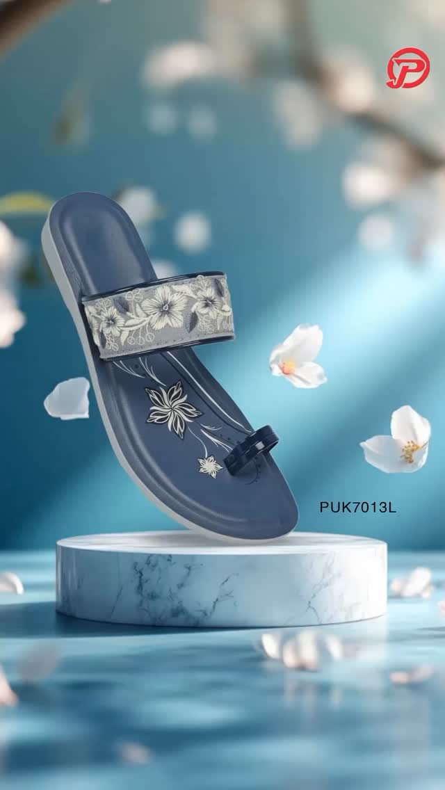 Lift your mood every time you slide into Paragons floral flats, find your floral favourite from Paragon womens flat collecti...