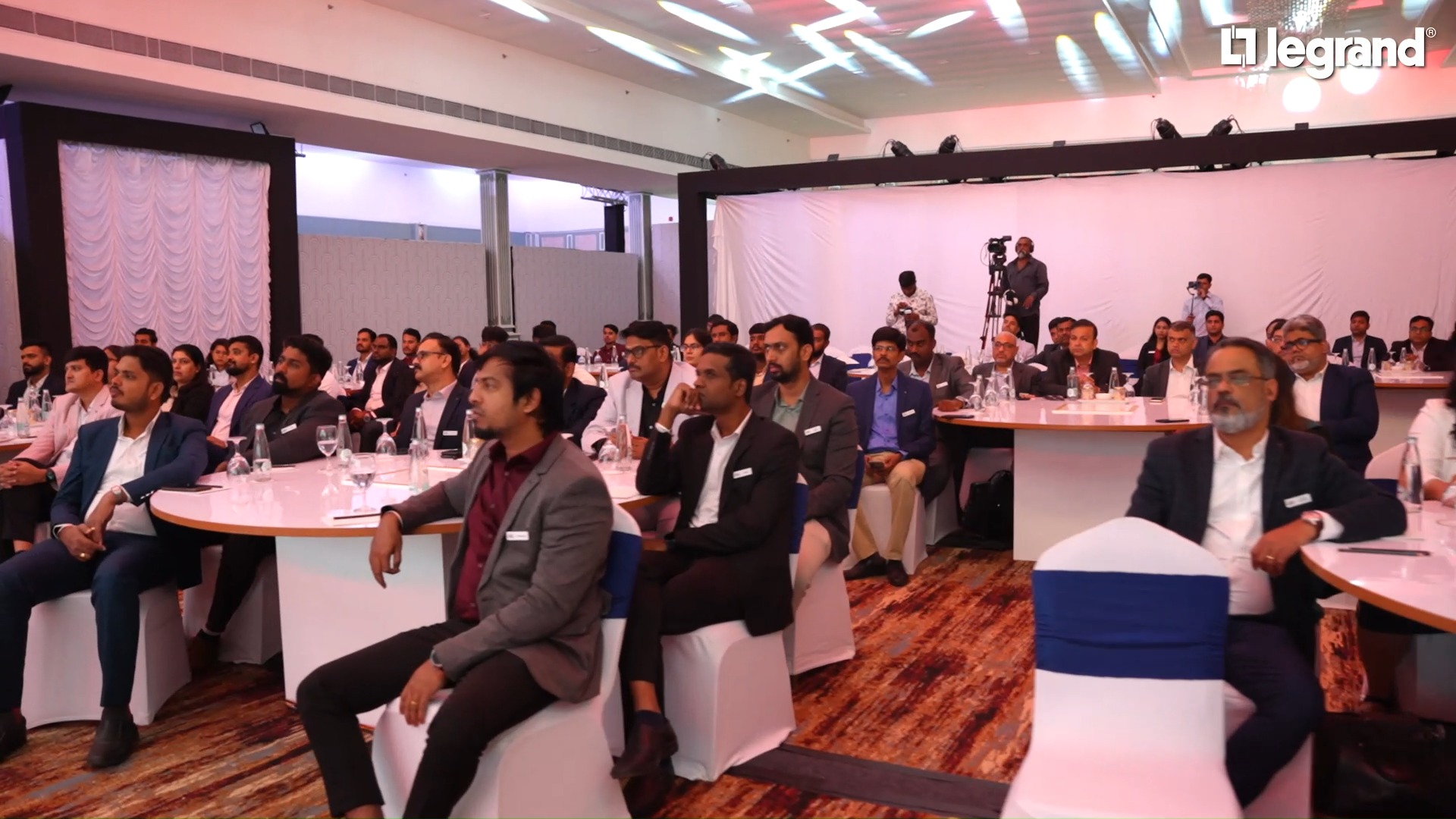 From intelligent design and cutting edge innovation to conversations around sustainability, Bangalore witnessed the Advantag...