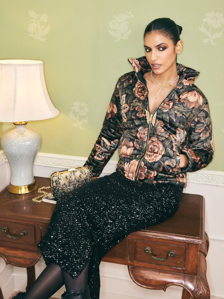 Dew freezes on flowers on winter mornings in crystals of snow