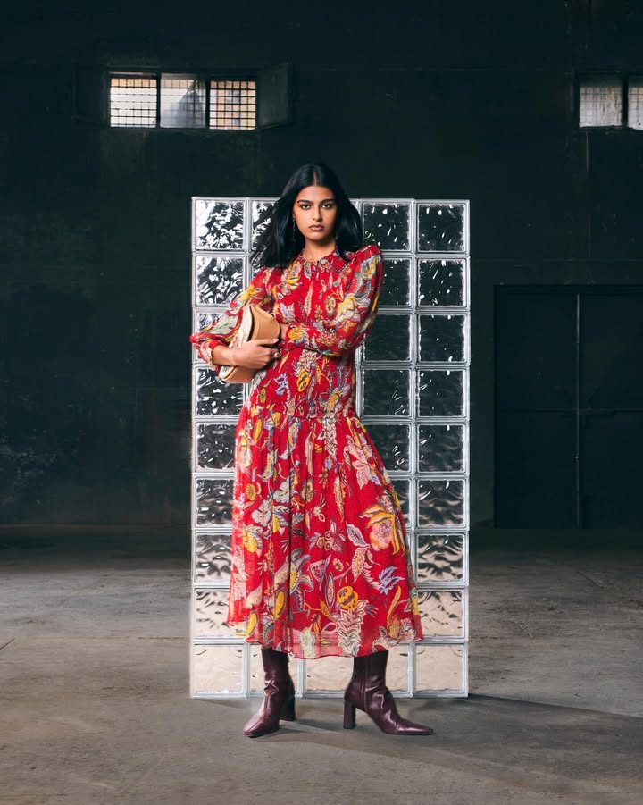 Smocked to perfection, this vibrant printed midi brings structure to softness with a silhouette that flows with you