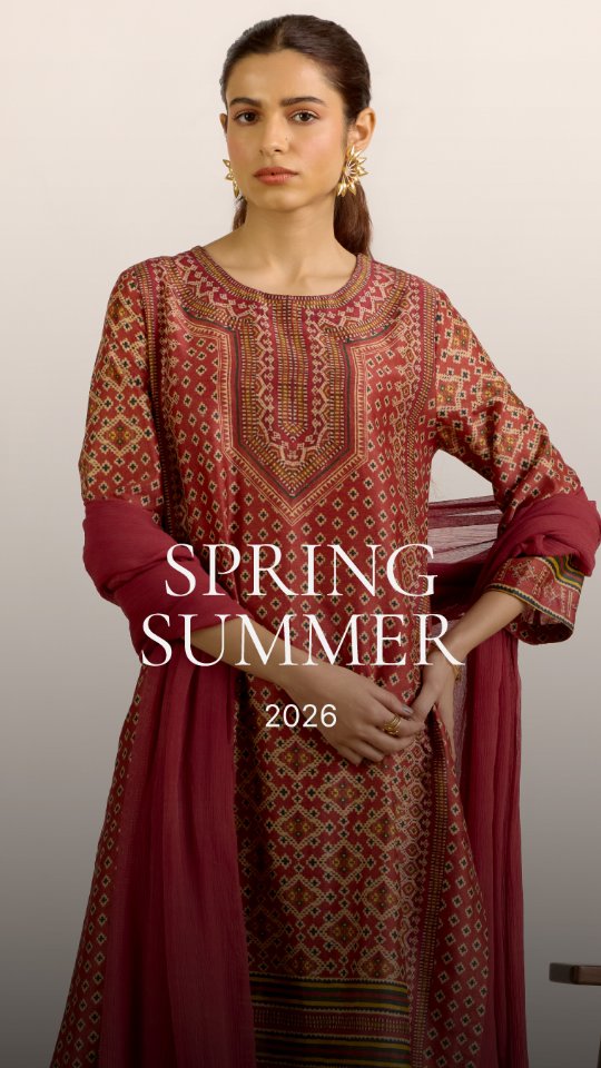 Upgrade your summer wardrobe with our geometric printed suits AarkeSS26 AarkeNewCollection