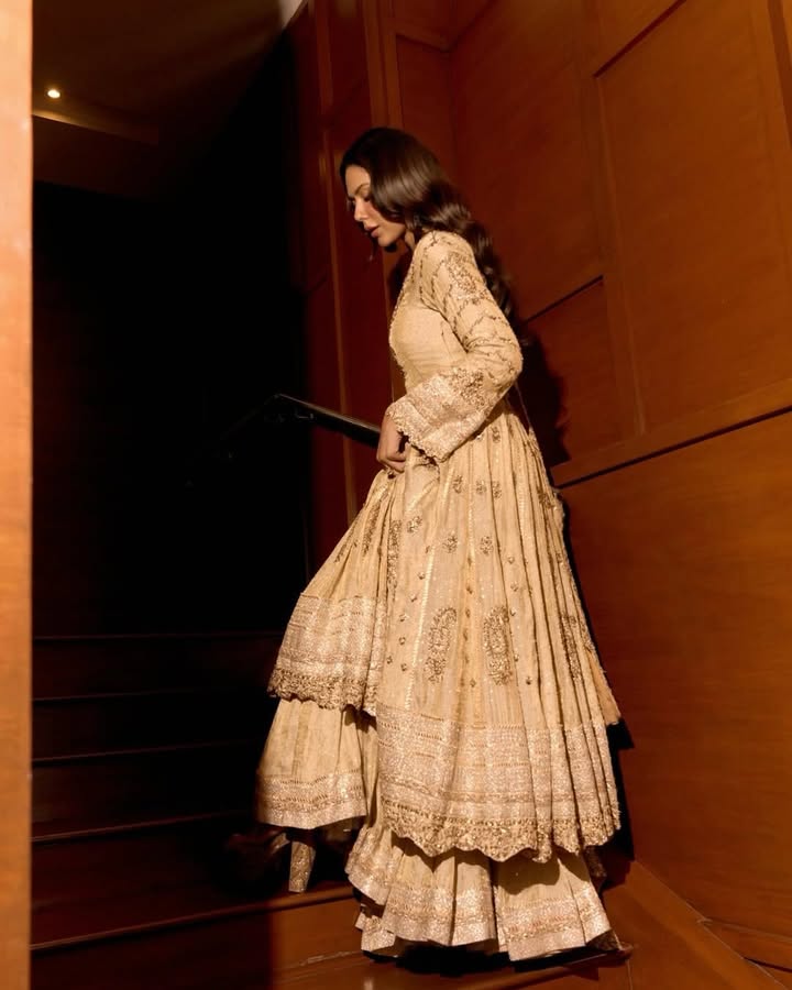  sonambajwa in ri ritukumar She is wearing the Taj Bhawani Anarkali Set from the Ritu Kumar Wedding Edit