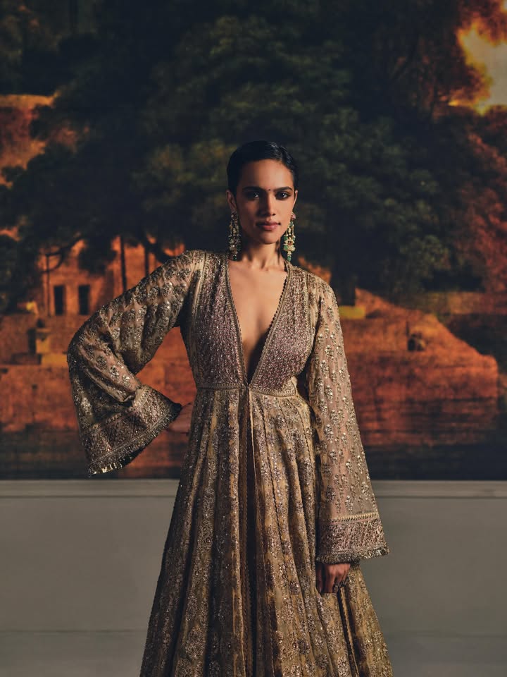 Discover the artistry of Machilipatnam Kalamkari, the soul of our Cheepa design