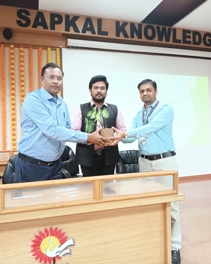 Sapkal Pharmacy College, Nashik, hosted an insightful seminar where Mr