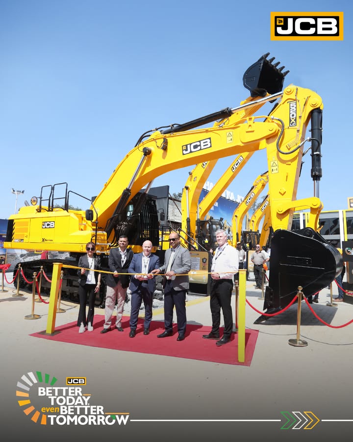 The JCB 520 X LC Excavator made a commanding debut at EXCON 2025, unveiled by Deepak Shetty, CEO Managing Director, JCB In...