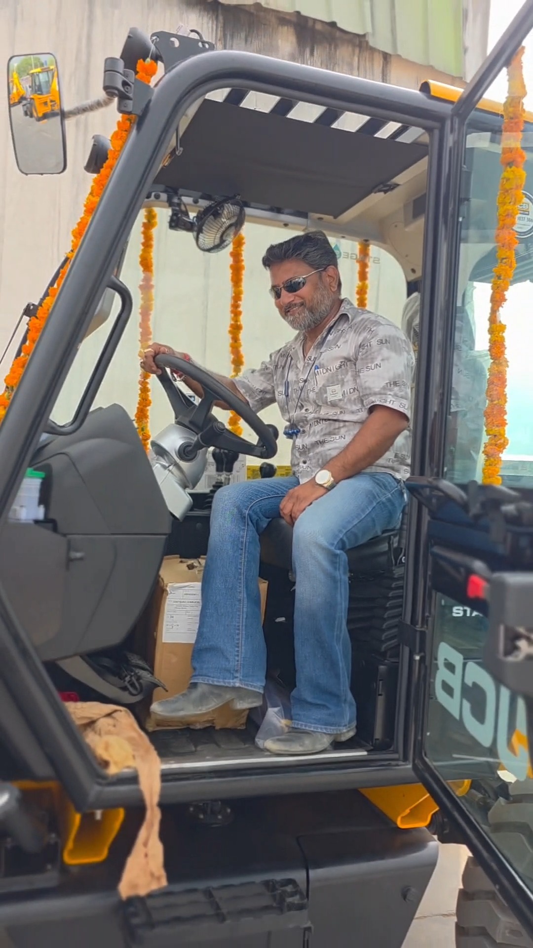  JCB, Agrimax ...