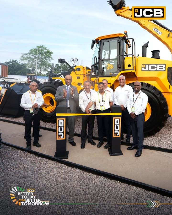 The JCB 475ZX Wheel Loader was launched by Mr