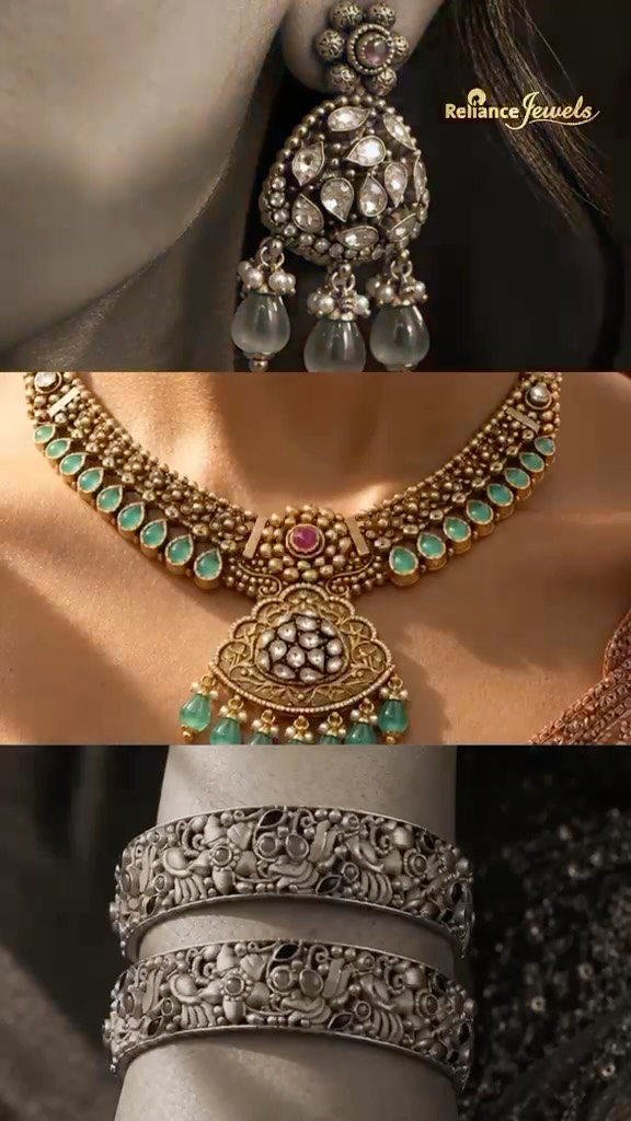 Some gold pieces are made to be yours. Pre book now and make your festive gold jewellery shopping even more special