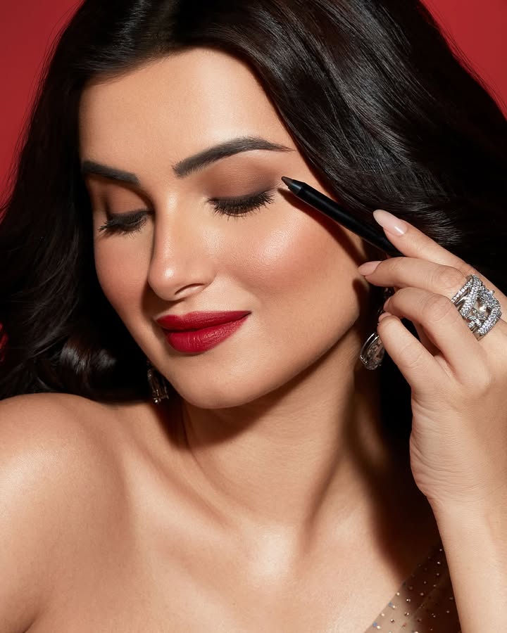 tarasutaria wears the shade Cacao for bold, festive eyes. Define your look with NEW 24 Hour Waterproof Kajal Liner for rich, long lasting pigment that stays all day  tarasutaria wears the shade Cacao for bold, festive eyes