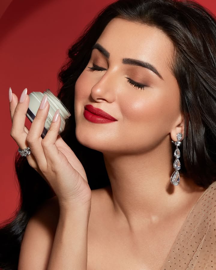 Unveil your festive glow Vitamin Enriched Face Base is the first step to smooth, hydrated, festive ready skin